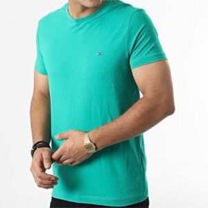 ⛳️ Tommy Hilfiger • Stretchy Tee